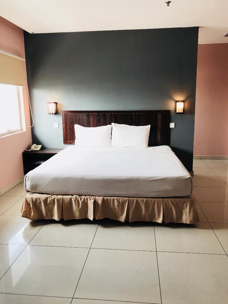 Family Hotel Klang Extérieur photo