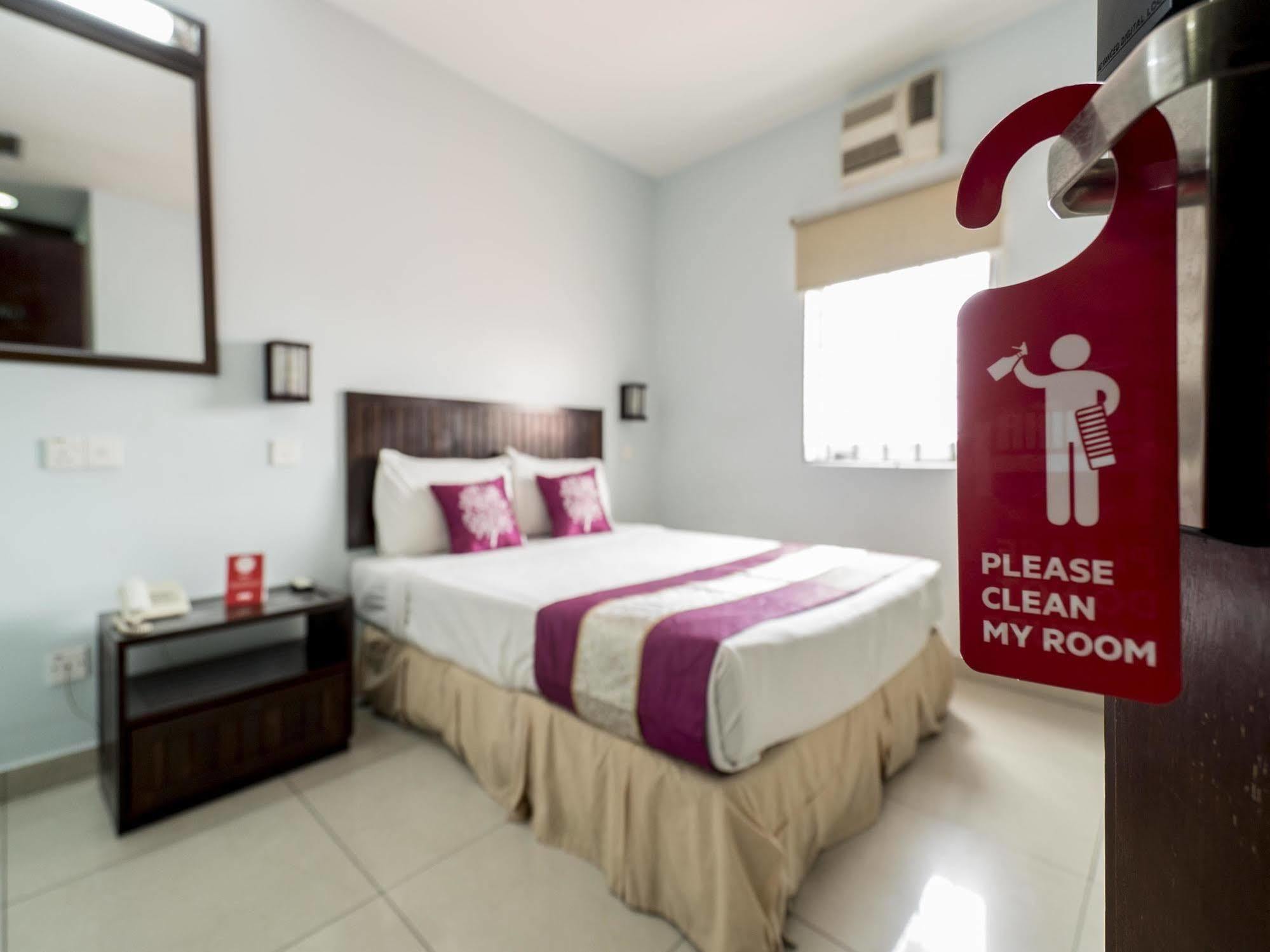Family Hotel Klang Extérieur photo
